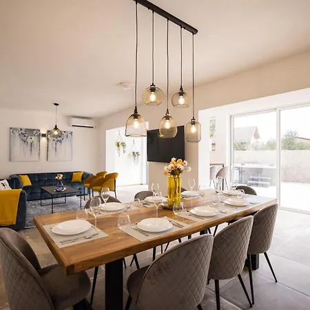 Casa de Férias One Oak Zadar