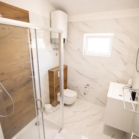 One Oak Holiday home Zadar